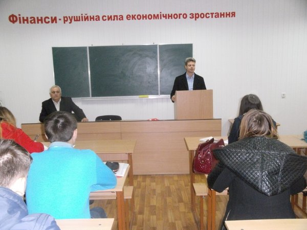 Основні аспекти майнового страхування розглядали на кафедрі фінансів, банківської справи та страхування
