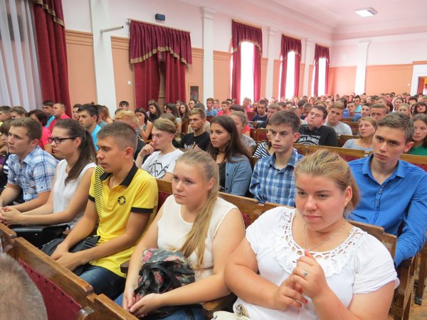 Зустріч ректора зі студентами першого курсу