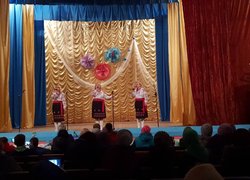 Сердечний дарунок творчих колективів