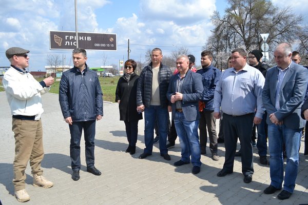 Допомагаємо робити наше місто кращим