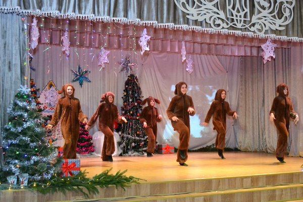 Миколай іде – низку свят веде!