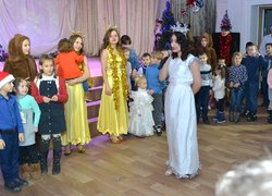 Миколай іде – низку свят веде!