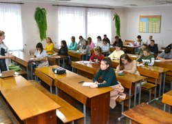Ті, хто заворожує серця студентів професійністю та любов’ю до справи: Дню вчителя присвячується