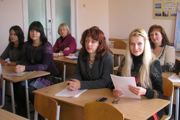 Секційне засідання на кафедрі української та іноземних мов «Університетська освіта в контексті побудови і реалізації зовнішньоекономічної стратегії України»