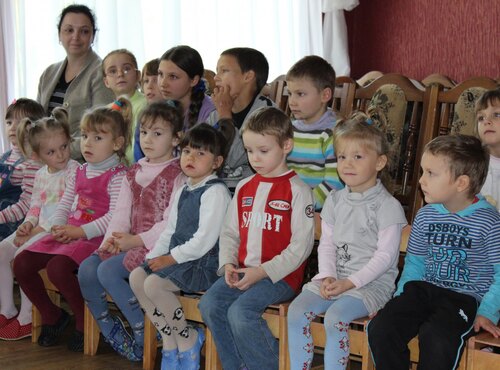 Продовжується благодійна акція допоможи дітям-сиротам