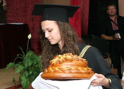 І гіркота прощання миті труїла радість відчуттів…