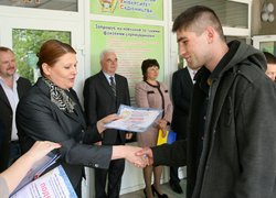 І звичний звук дзвінка нам сповіщав нове життя…
