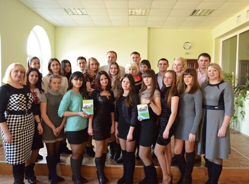 Студенти факультету економіки і підприємництва презентували до 170-ї річниці рідного університету збірку власних віршів