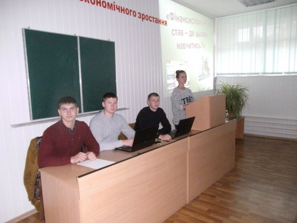 Майбутні абітурієнти завітали на факультет економіки і підприємництва