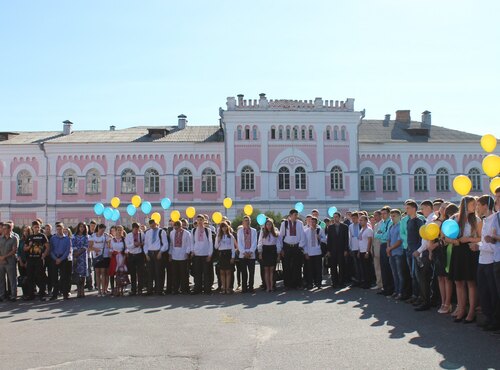 Перший дзвінок пролунав для першокурсників Уманського НУС