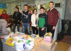 Солодкі привітання з Великоднем в зону АТО
