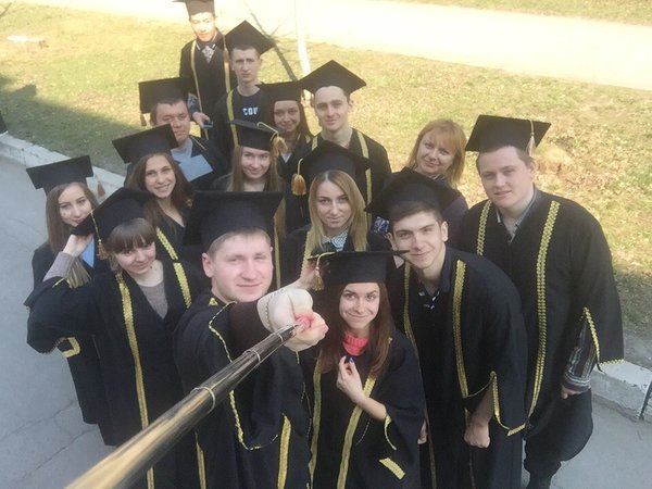 Фінанси, банківська справа, страхування та фондовий ринок