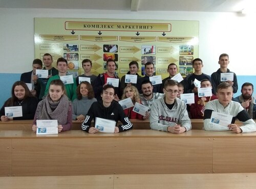 З днем маркетолога