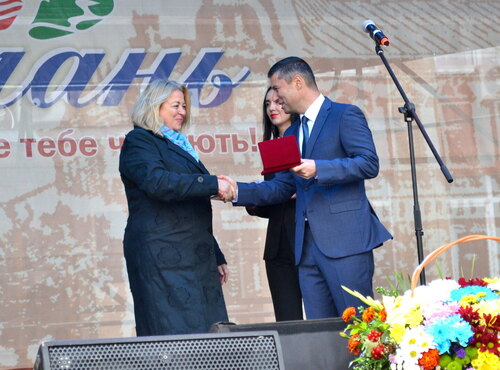 Ректор Олена Непочатенко нагороджена почесною відзнакою «За заслуги перед містом»!