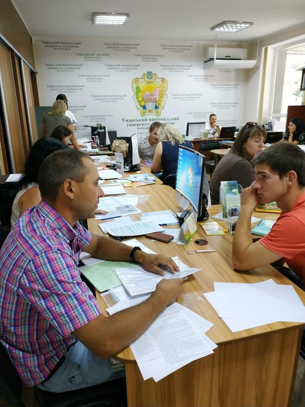 Життя вирує в Уманському НУС