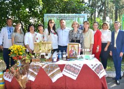 Dedication of freshmen to students at Uman National University of Horticulture