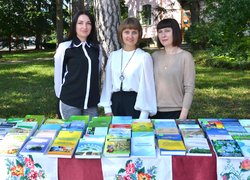 Dedication of freshmen to students at Uman National University of Horticulture