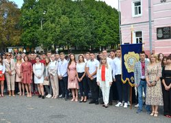 Dedication of freshmen to students at Uman National University of Horticulture