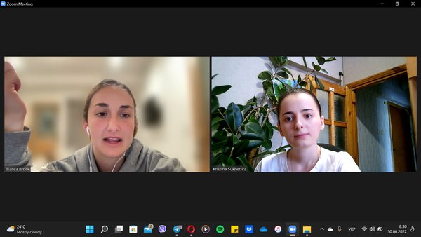 Speaking club unites young people from different countries