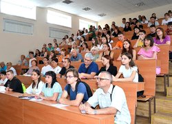 Першокурсники знайомляться з організацією освітнього процесу в Уманському національному університеті садівництва