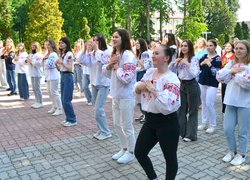 Колектив Уманського національного університету садівництва приєднався до святкування Дня вишиванки