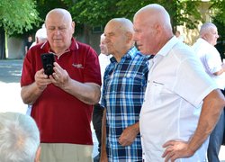 Відбулася традиційна, неофіційна в умовах воєнного стану, зустріч випускників університету минулих років.