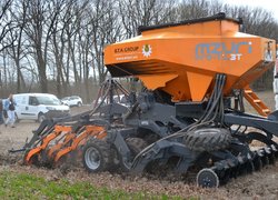 «Ефективні технології вирощування культур»: В Уманському національному університеті садівництва відбулася агро конференція 