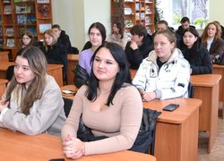 Студенти Уманського НУС зустрілися з волонтерами Уманської міськрайонної організації Червоного Хреста України