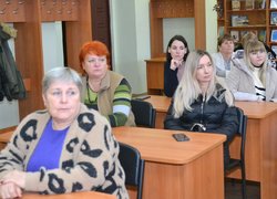 Студенти Уманського НУС зустрілися з волонтерами Уманської міськрайонної організації Червоного Хреста України