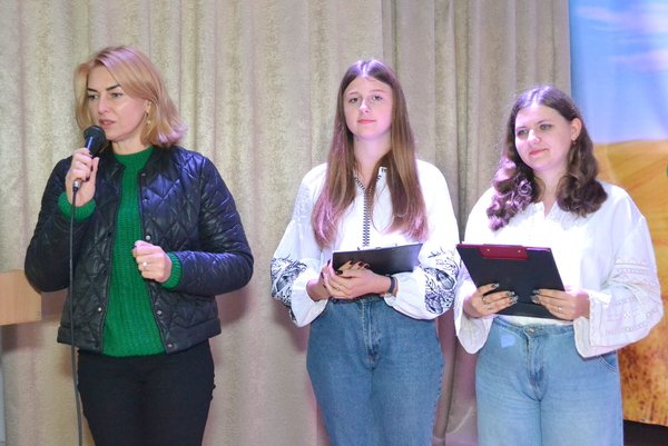 Гроші на ЗСУ, призи — учасникам: На факультеті менеджменту провели благодійну лотерею