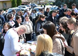 «Великодні дива» — час благодійності для колективу Уманського національного університету