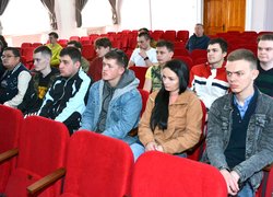 Студенти та викладачі Уманського національного університету зустрілися з представниками батальйону «Вовки Да Вінчі» та 59 ОШБр 