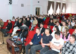 Студенти та викладачі Уманського національного університету зустрілися з представниками батальйону «Вовки Да Вінчі» та 59 ОШБр 