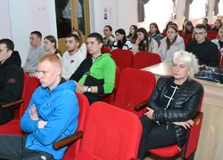 Студенти та викладачі Уманського національного університету зустрілися з представниками батальйону «Вовки Да Вінчі» та 59 ОШБр 