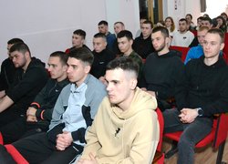 Студенти та викладачі Уманського національного університету зустрілися з представниками батальйону «Вовки Да Вінчі» та 59 ОШБр 