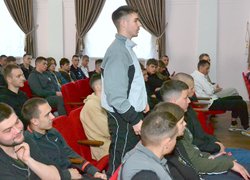 Студенти та викладачі Уманського національного університету зустрілися з представниками батальйону «Вовки Да Вінчі» та 59 ОШБр 
