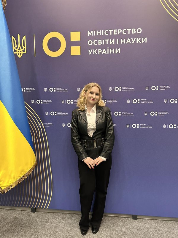 Заступниця голови ради студентського самоврядування УНУ, студентка факультету економіки і підприємництва Марія ВОЙЧУК