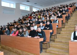 В Уманському національному університеті відбулась зустріч студентів з представниками 72 ОМБр імені Чорних запорожців