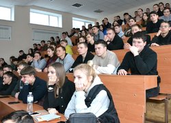 В Уманському національному університеті відбулась зустріч студентів з представниками 72 ОМБр імені Чорних запорожців