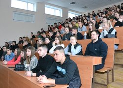 В Уманському національному університеті відбулась зустріч студентів з представниками 72 ОМБр імені Чорних запорожців