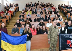 В Уманському національному університеті відбулась зустріч студентів з представниками 72 ОМБр імені Чорних запорожців