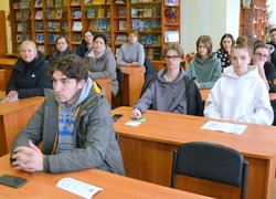 «Торгівля людьми в Україні: як не стати об’єктом експлуатації» — студентам УНУ розповіли, як отримати правову допомогу