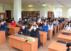 «Торгівля людьми в Україні: як не стати об’єктом експлуатації» — студентам УНУ розповіли, як отримати правову допомогу