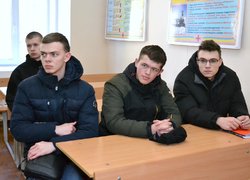 Українська суперсила: На інженерно-технологічному факультеті відбувся виховний захід до Дня українського добровольця