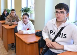 «Це повинен знати кожен»: Студенти Уманського НУС зустрілися з легіонерами ГО «Центурія»