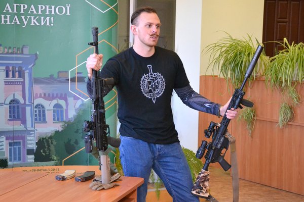 «Це повинен знати кожен»: Студенти Уманського НУС зустрілися з легіонерами ГО «Центурія»