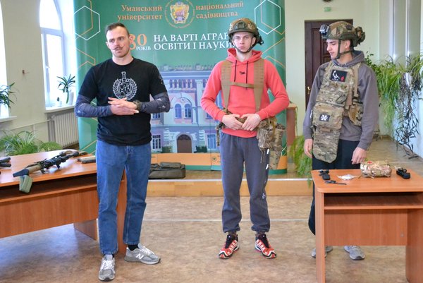 «Це повинен знати кожен»: Студенти Уманського НУС зустрілися з легіонерами ГО «Центурія»