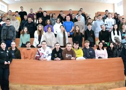 Як протидіяти ворогу: Студентам Уманського НУС розповіли про загрози під час війни та відповідальність перед законом