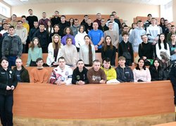 Як протидіяти ворогу: Студентам Уманського НУС розповіли про загрози під час війни та відповідальність перед законом