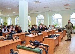 Зустріч студентів Уманського національного університету з представниками штурмової бригади Національної поліції України «Лють»